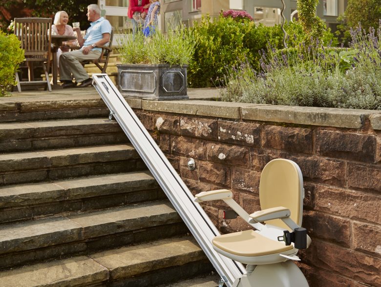 gb-monte-escalier-exterieur